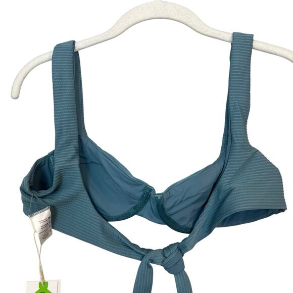 NWT l*space Nikita Bikini Top Slated Glass Blue sz M Underwire Eco Chic Ribbed - Picture 6 of 9